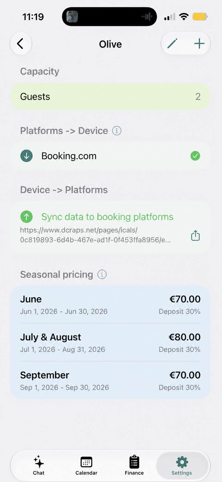 Apartment settings showing capacity, platform sync, and seasonal pricing